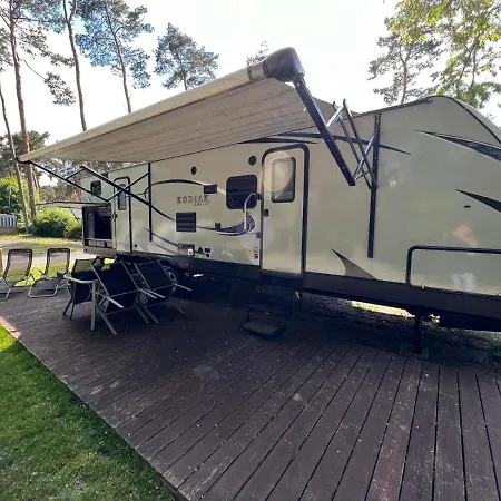 American Camping Im Us-wohnwagen Campsite