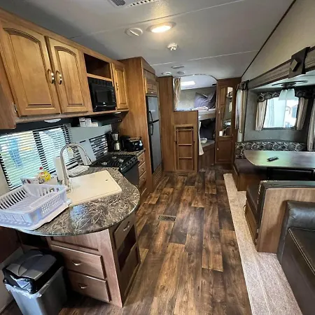 American Camping Im Us-wohnwagen * Brandenburg (Brandenburg an der Havel)