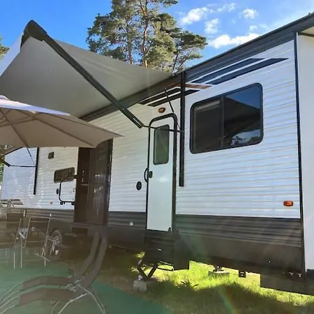 American Camping Im Us-wohnwagen Campsite *