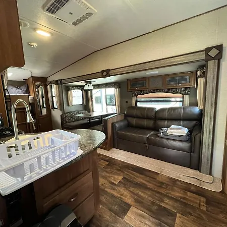 American Camping Im Us-wohnwagen *