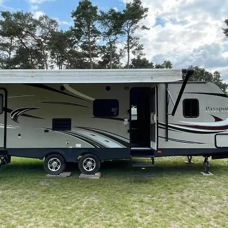 American Camping Im Us-wohnwagen Campsite *