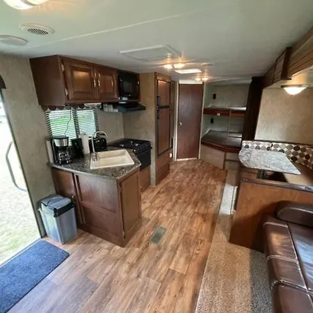 American Camping Im Us-wohnwagen Brandenburg (Brandenburg an der Havel)