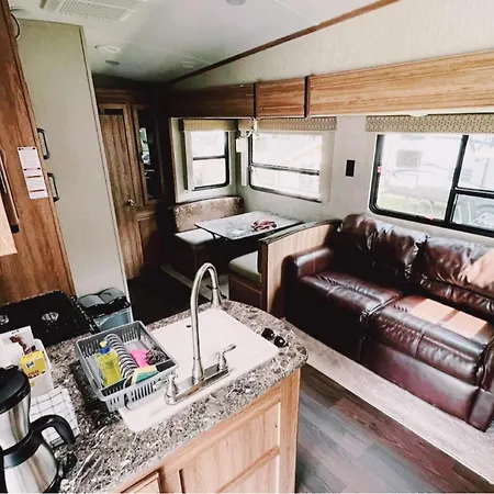 American Camping Im Us-wohnwagen * Brandenburg (Brandenburg an der Havel)