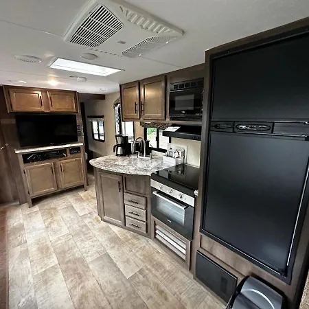American Camping Im Us-wohnwagen Camping *