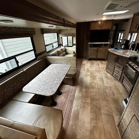 American Camping Im Us-wohnwagen *